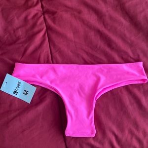 Fused Hawaii.   Bright pink Manini bottoms M